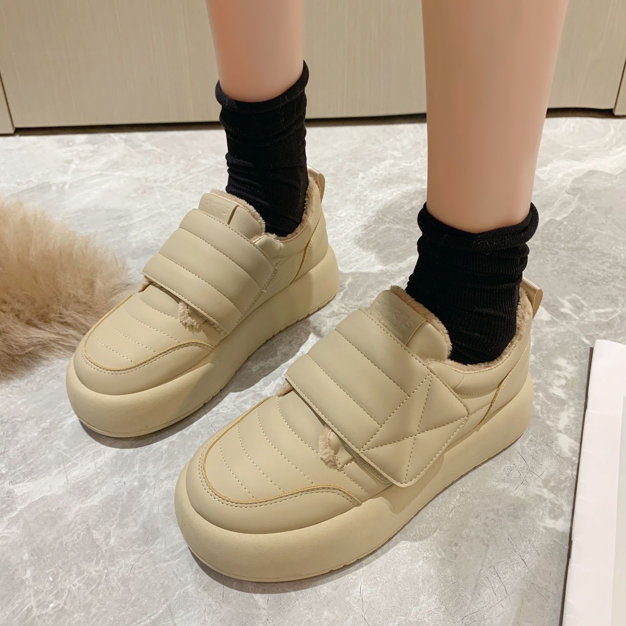 Soft White Tokyo Fashion Warm  - огляд і ціна Women'S Fashion Velcro Sneakers
