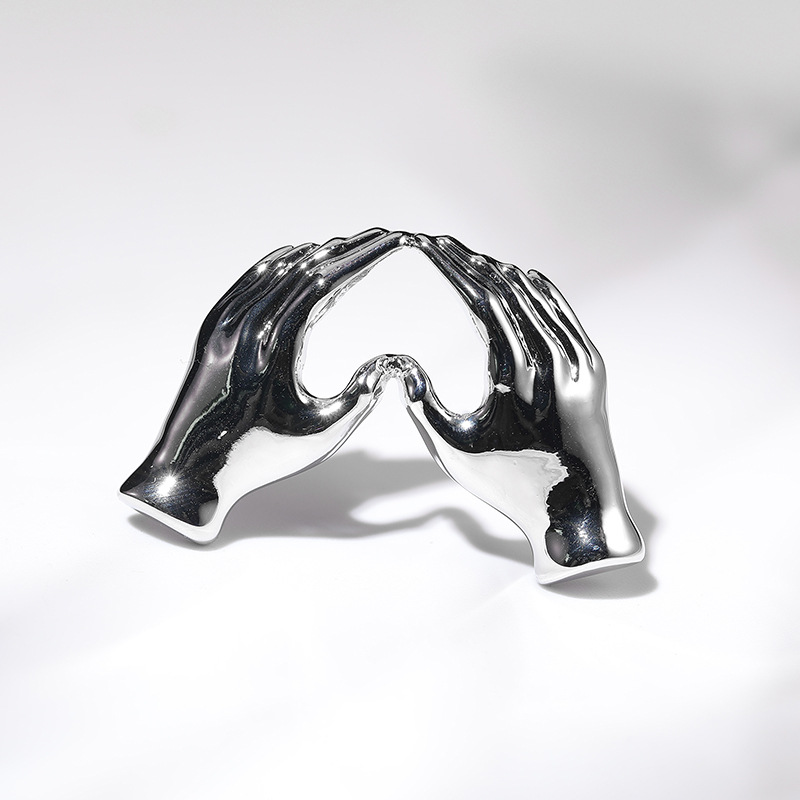XIALUOKE Hand Pose Heart Brooc - огляд і ціна Women Fashion Pose