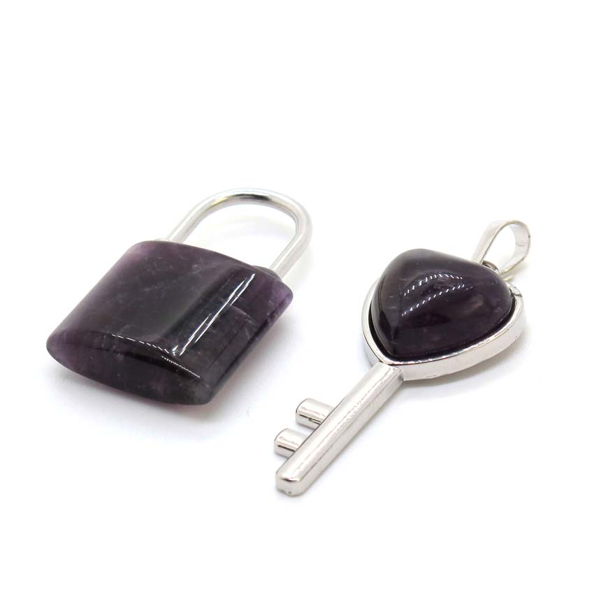 Natural Crystal Couple Lock Ne - огляд і ціна Women Fashion Pose