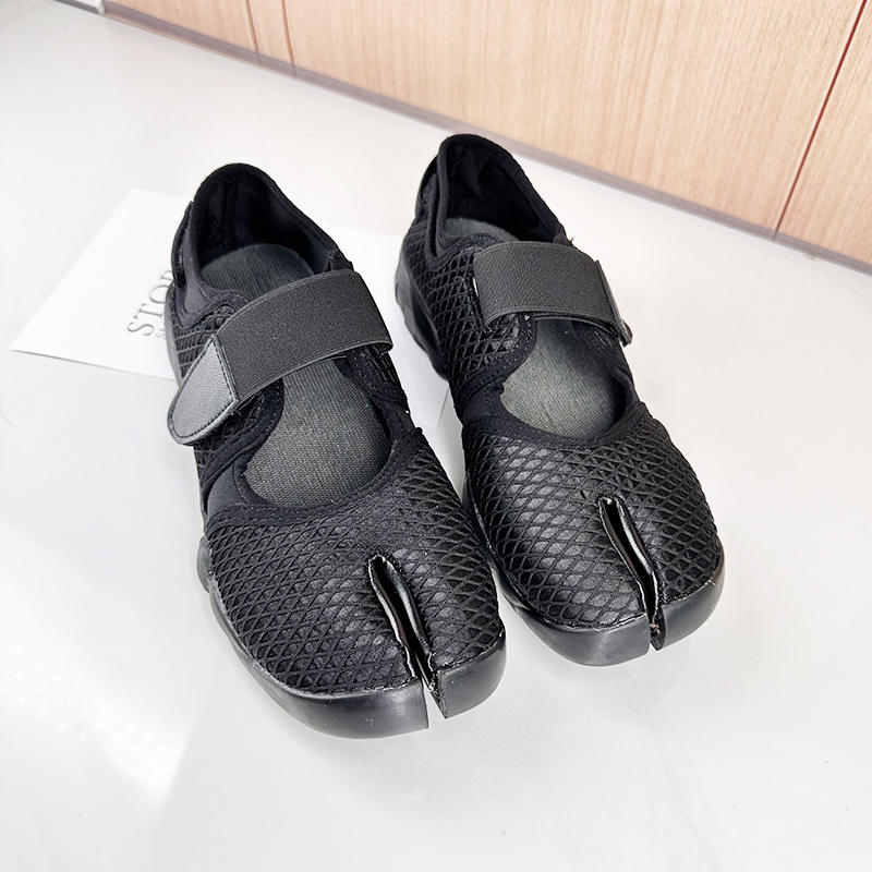 Tabi New Fashion Belt Buckle S - огляд і ціна Women'S Fashion Velcro Sneakers