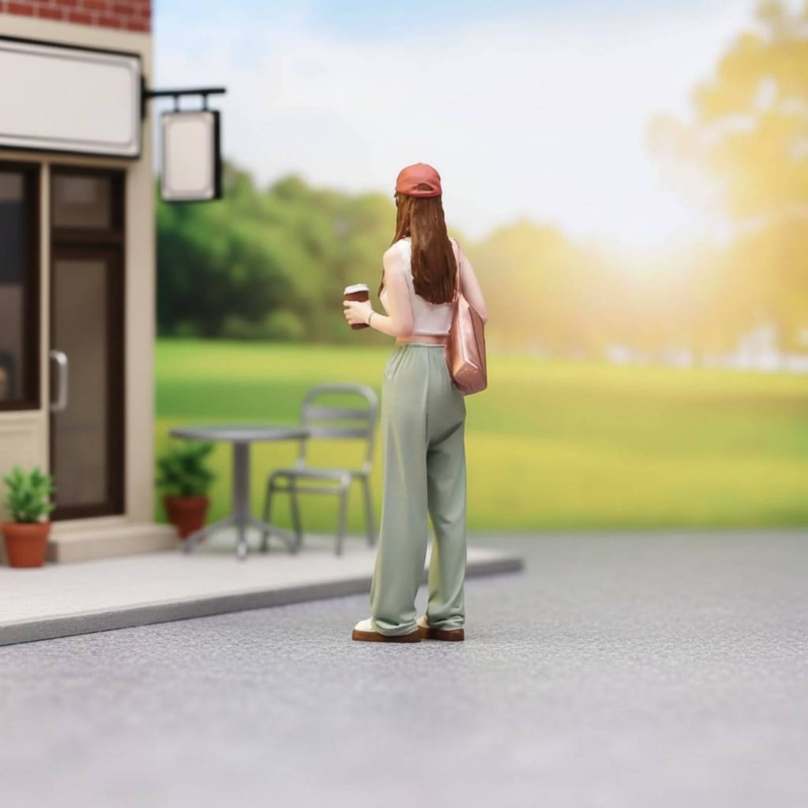 Girl Figure Holding Coffee Col - огляд і ціна Women Fashion Pose